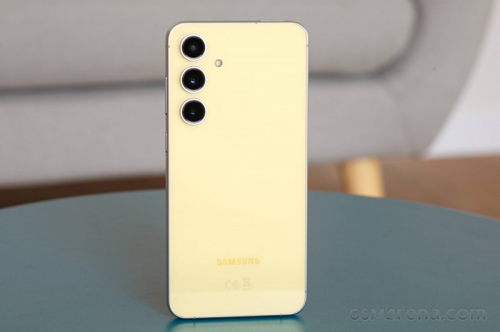 Tin công nghệ tối 20/6: Galaxy S24 FE giá rẻ, OPPO Find X8 dễ mua, Redmi Note 14 5G cực rẻ, iPhone 12, iPhone 13 sập giá 4 tin cong nghe toi 20 6 galaxy s24 fe gia re oppo find x8 de mua redmi note 14 5g cuc re iphone 12 iphone 13 sap gia