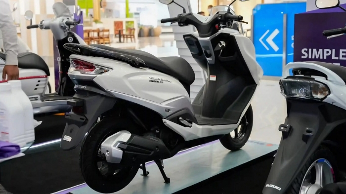 Tin xe máy 5/6: Suzuki ra mắt ‘xe ga quốc dân’ 125cc mới giá 46 triệu đồng, đẹp lấn át Honda SH Mode 5 tin xe may 5 6 suzuki ra mat xe ga quoc dan 125cc moi gia 46 trieu dong dep lan at honda sh mode